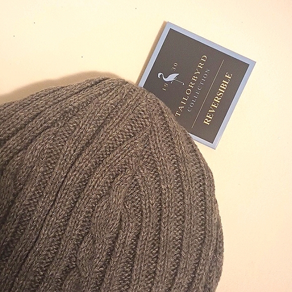 TAYLOR BYRD GREY HEATHER CABLE KNIT STYLE HAT - Picture 2 of 4